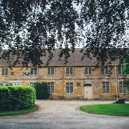 North Cadbury Court Coach Houses Exteriör bild
