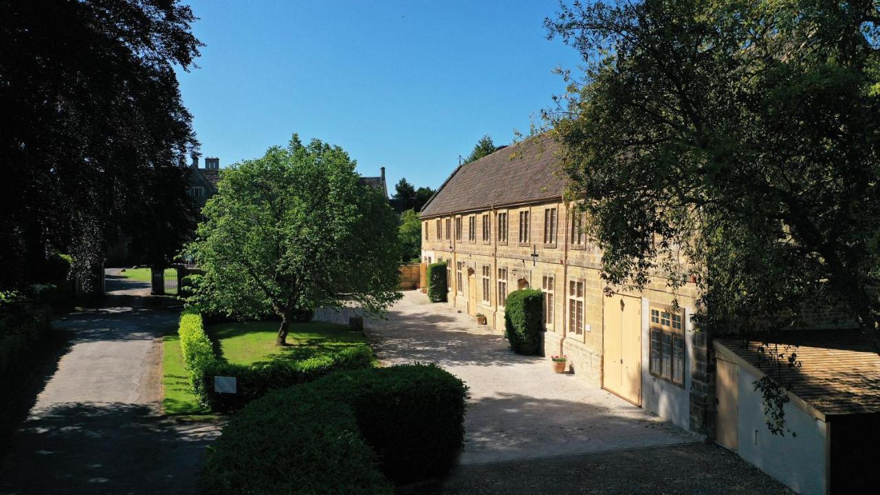 North Cadbury Court Coach Houses Exteriör bild